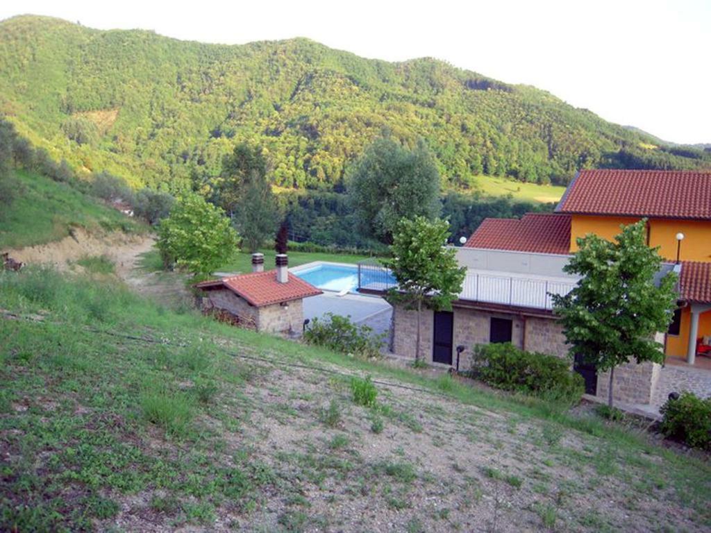 B&B Il Pozzo Di Celle Vernio Bagian luar foto